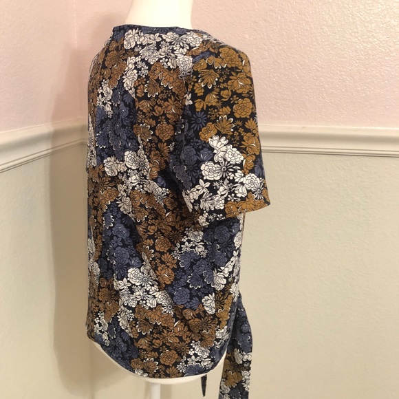 Flower print blouse - Picture 3 of 3